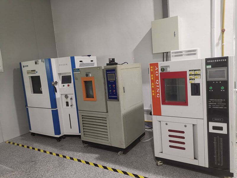 High and low temperature alternating damp heat test chamber
